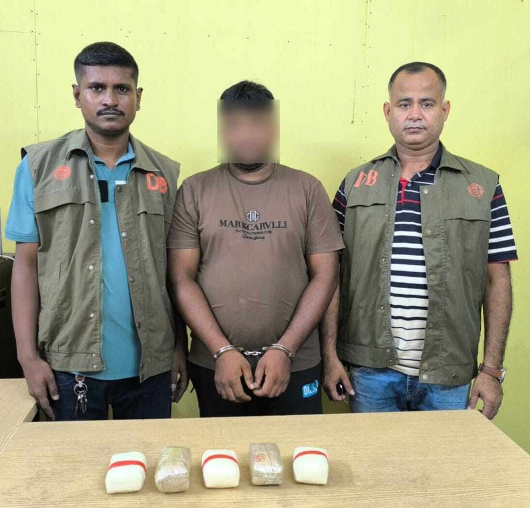 জেলা গোয়েন্দা পুলিশের অভিযানে ১০ দশ হাজার পিচ ইয়াবা সহ একজন মাদক ব্যবসায়ী গ্রেফতার।