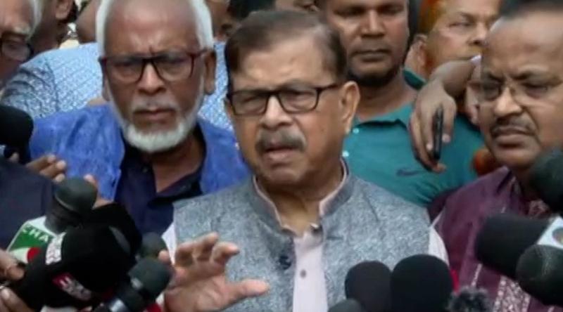 খালেদা জিয়াকে সিঙ্গাপুর বা ইউরোপে নেয়ার প্রস্তুতি চলছে : মান্না