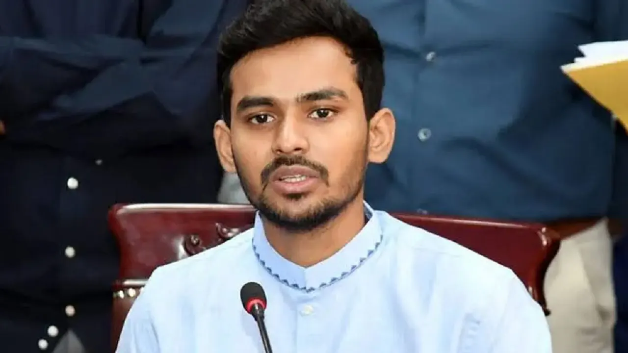 স্বতন্ত্র প্রার্থী হচ্ছেন আসিফ মাহমুদ