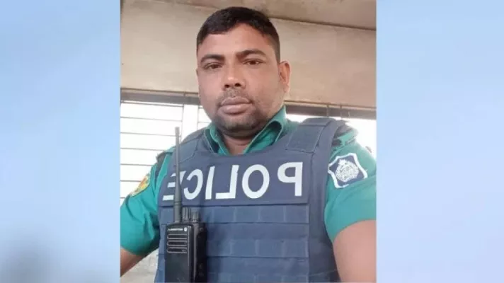 ‘জয় বাংলা’ স্লোগান দিয়ে যুবদল নেতাকে ‘পেটালেন’ পুলিশ কর্মকর্তা