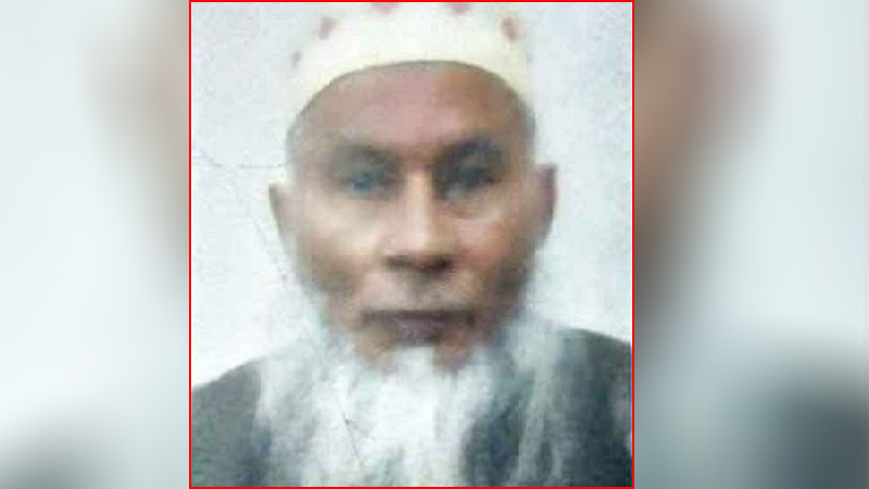 খুতবা পড়ার প্রস্তুতির সময় মিম্বরেই মৃত্যুর কোলে ঢলে পড়লেন ইমাম