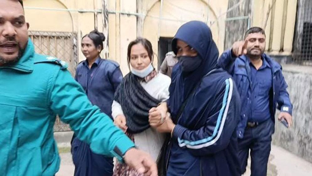 জুলাই যোদ্ধাদের প্রশ্নবিদ্ধ করতে একটি চক্র সক্রিয়: সুরভীর আইনজীবী
