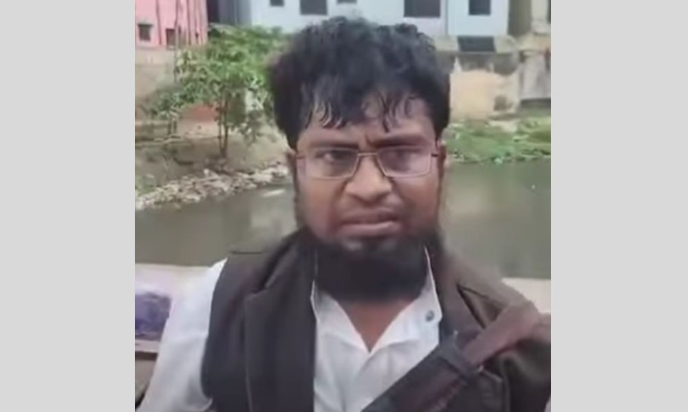 মসজিদের দানবক্স চু/রি করতে গিয়ে জনতার হাতে ধরা পরলো ভাইরাল সিদ্দিক