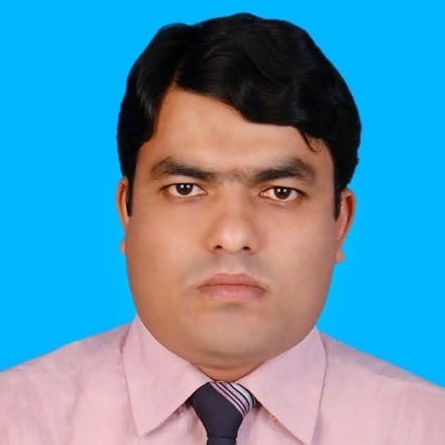 নারী শিক্ষিকা ও ছাত্রীদের শ্লীলতাহানির অভিযোগের প্রতিবাদ ও ব্যাখ্যা দিলেন শিক্ষক রেজাউল করিম