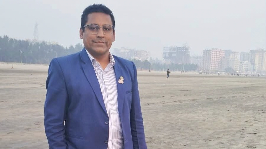 কক্সবাজার সিটি কলেজের শিক্ষক কর্তৃক আল্লামা সাঈদীকে ‘দেইল্লা রাজাকার’ মন্তব্যে সমালোচনার ঝড়