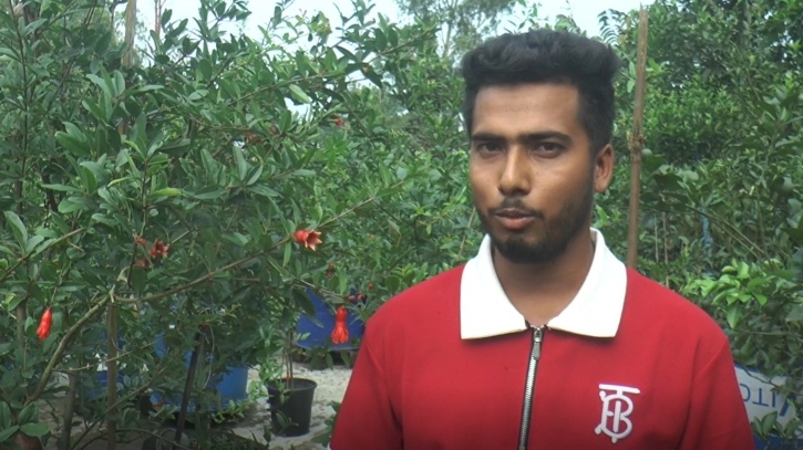 ক্যান্সার আক্রান্ত মাকে আনার খাওয়াতে বলেছিলেন চিকিৎসক, বাগান গড়ে তুললেন ছেলে