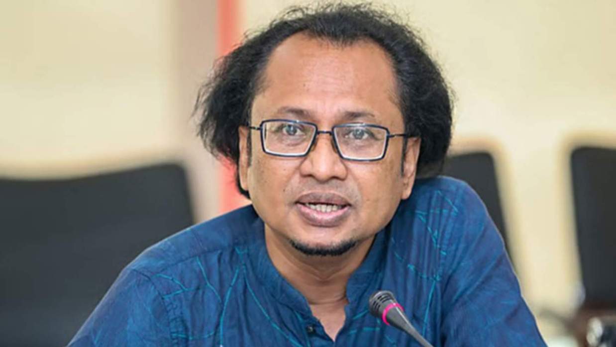 চাকরির পরীক্ষায় বাড়ছে মৌখিকের নম্বর, তথ্য উপদেষ্টা বললেন—‘ভাইভা কি পরীক্ষা না?’